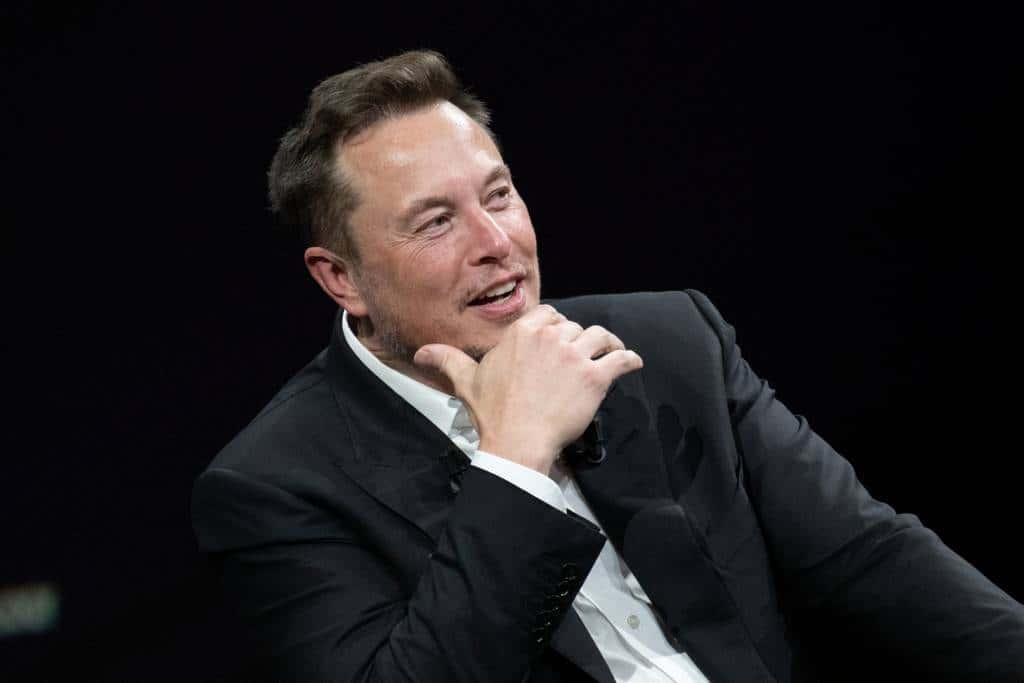 Por que Elon Musk acredita que a colonização de Marte é essencial para a humanidade?