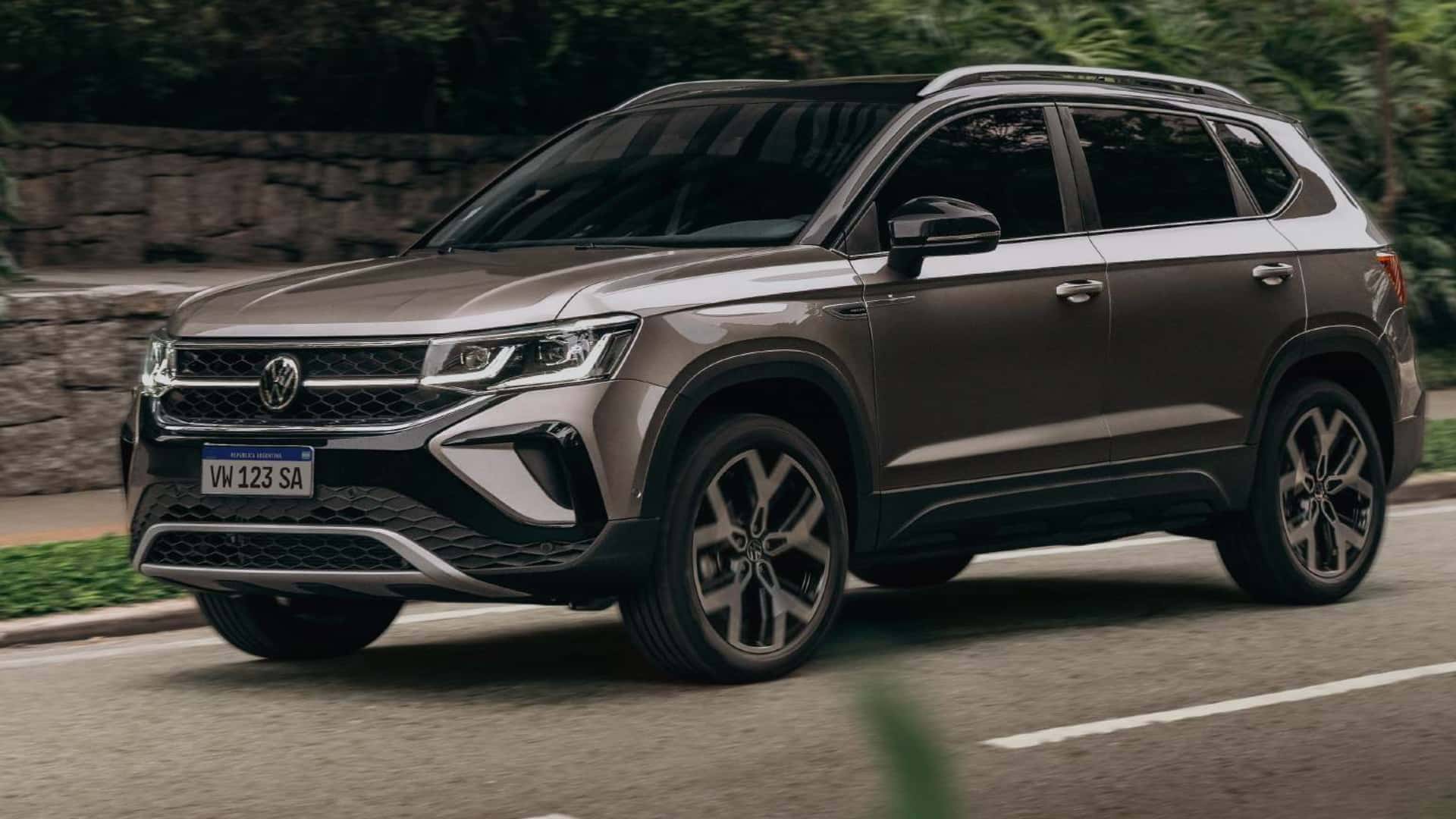 Volkswagen Taos ganha transmissão de 8 marchas: o que muda no SUV brasileiro?