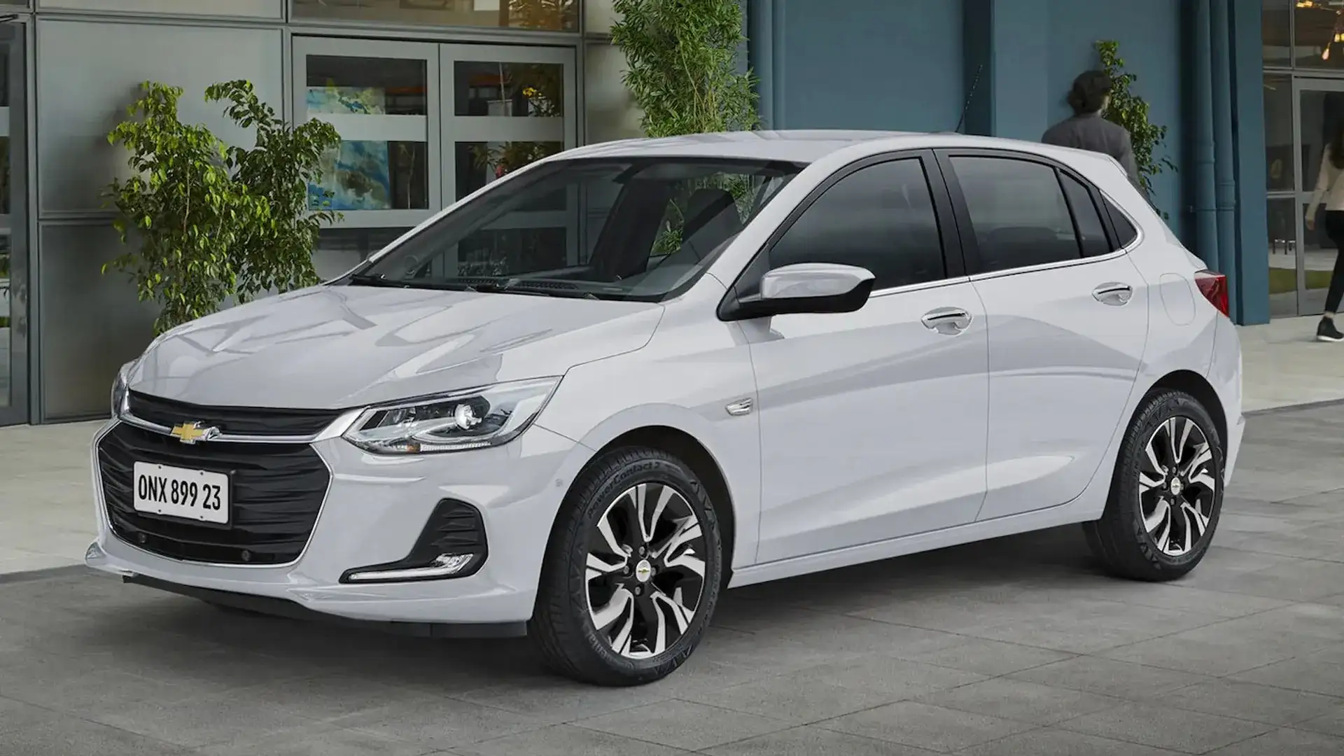 Chevrolet reduz preço do Onix antigo com desconto no IPI