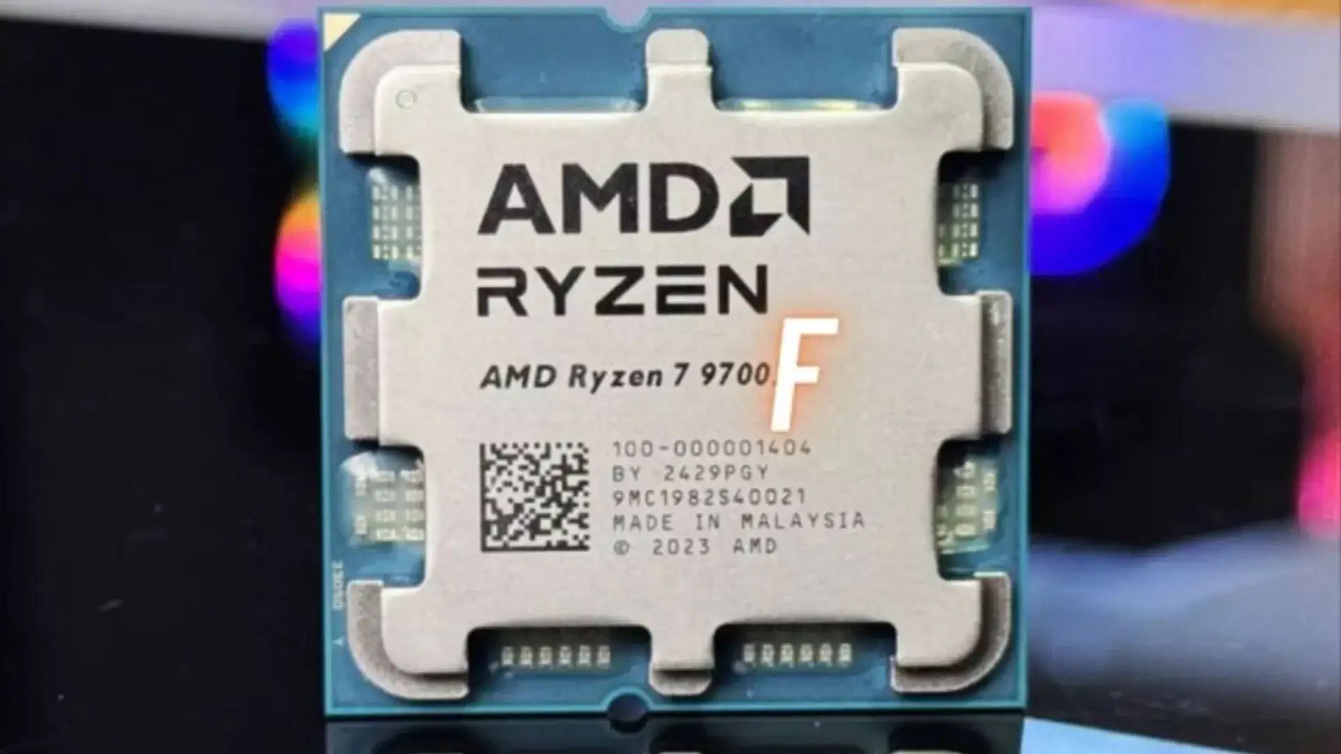 ASUS confirma Ryzen 7 9700F: novo processador AMD Zen 5 sem gráficos integrados