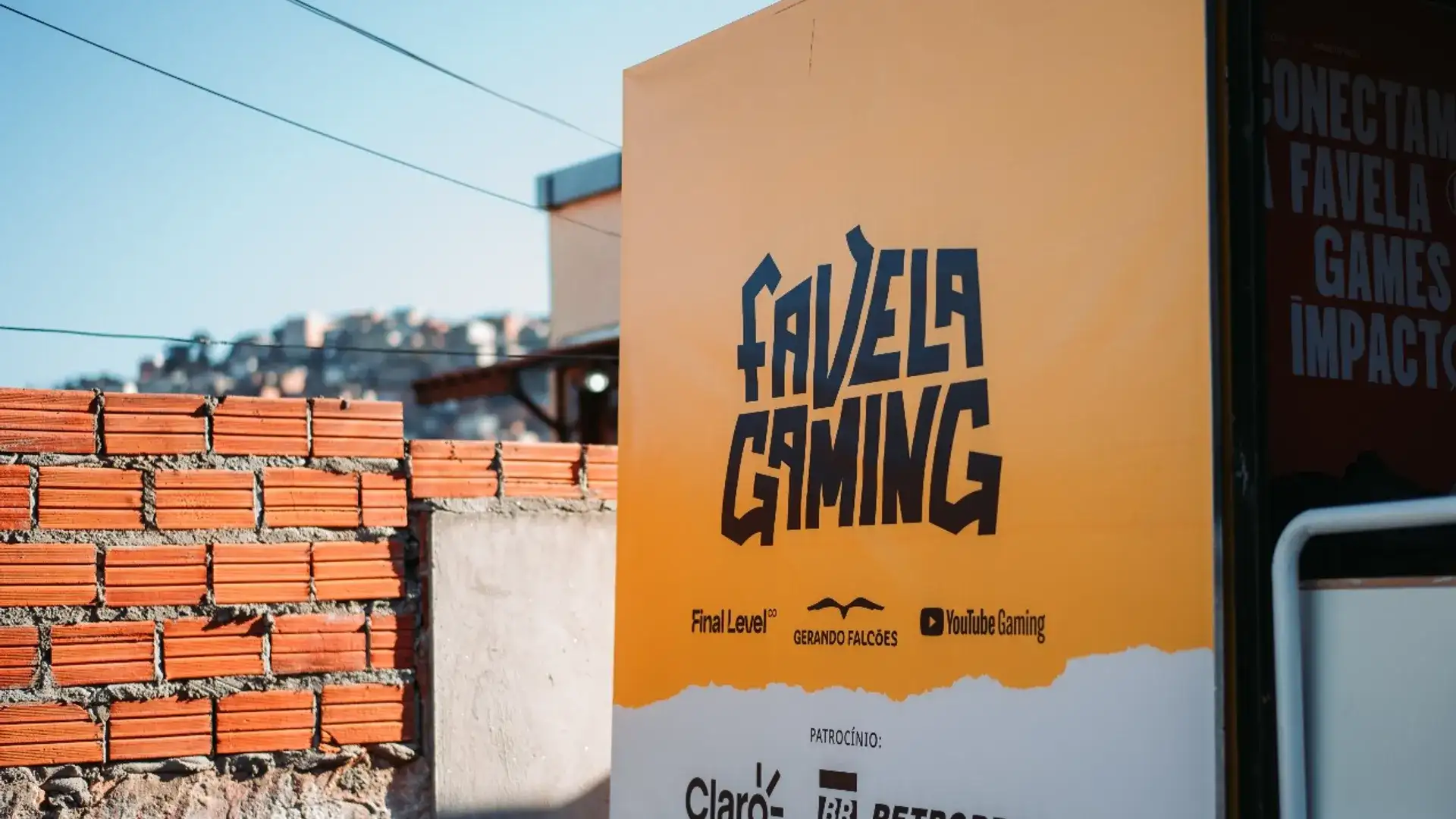 Favela Gaming leva jogos e tecnologia a comunidades com laboratório móvel