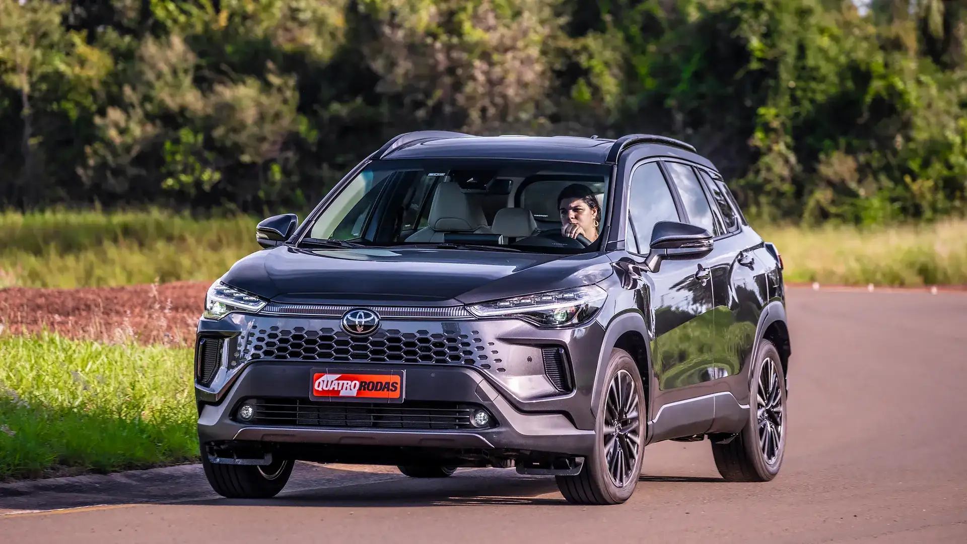 Toyota retoma produção no Brasil em novembro com motores importados