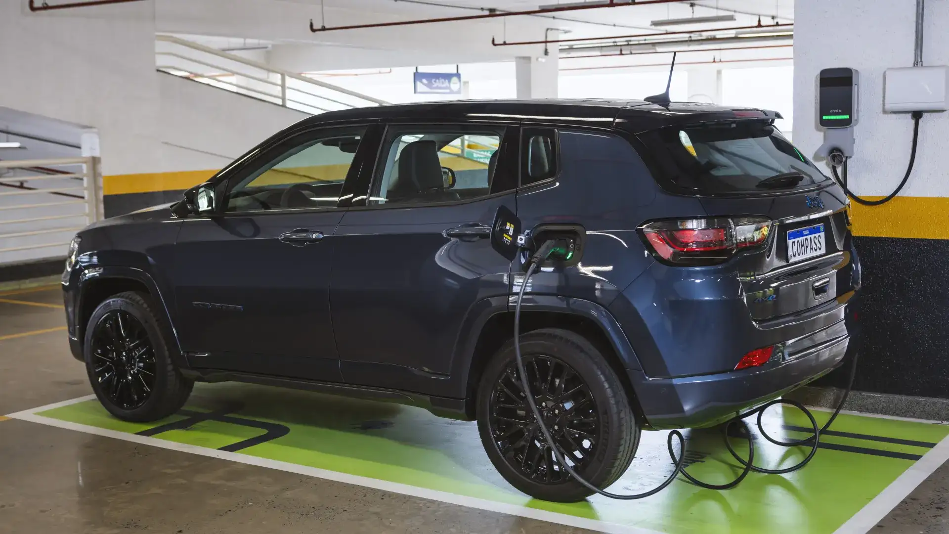 O que muda com a nova lei de carregadores para carros elétricos em prédios de SP?