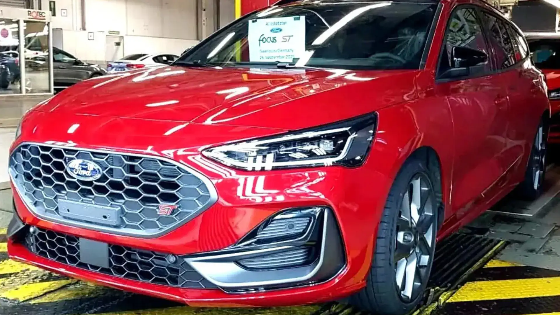Ford Focus ST deixa produção e abre espaço para concorrentes