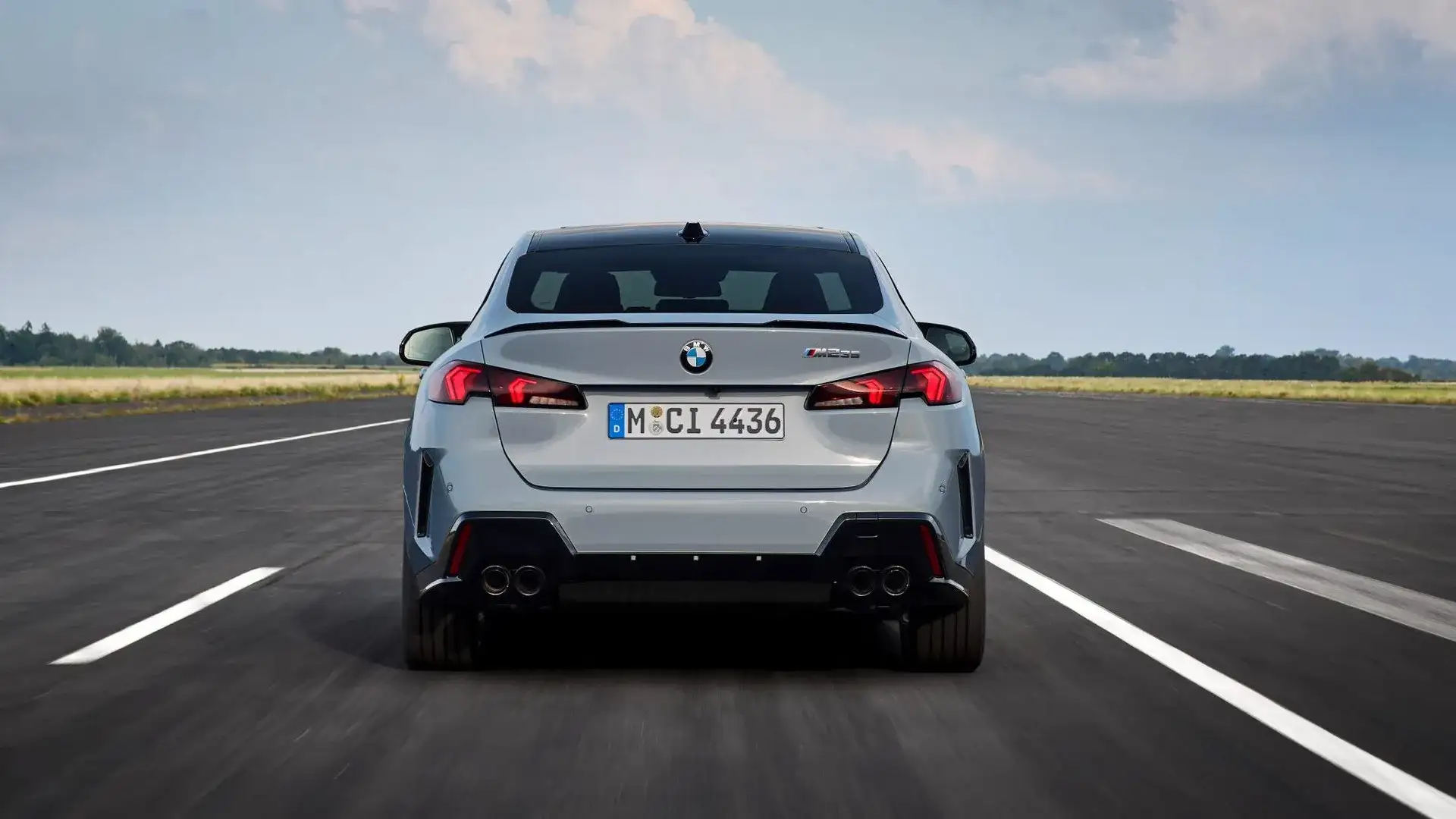 BMW mantém motores a combustão como estratégia central na transição elétrica